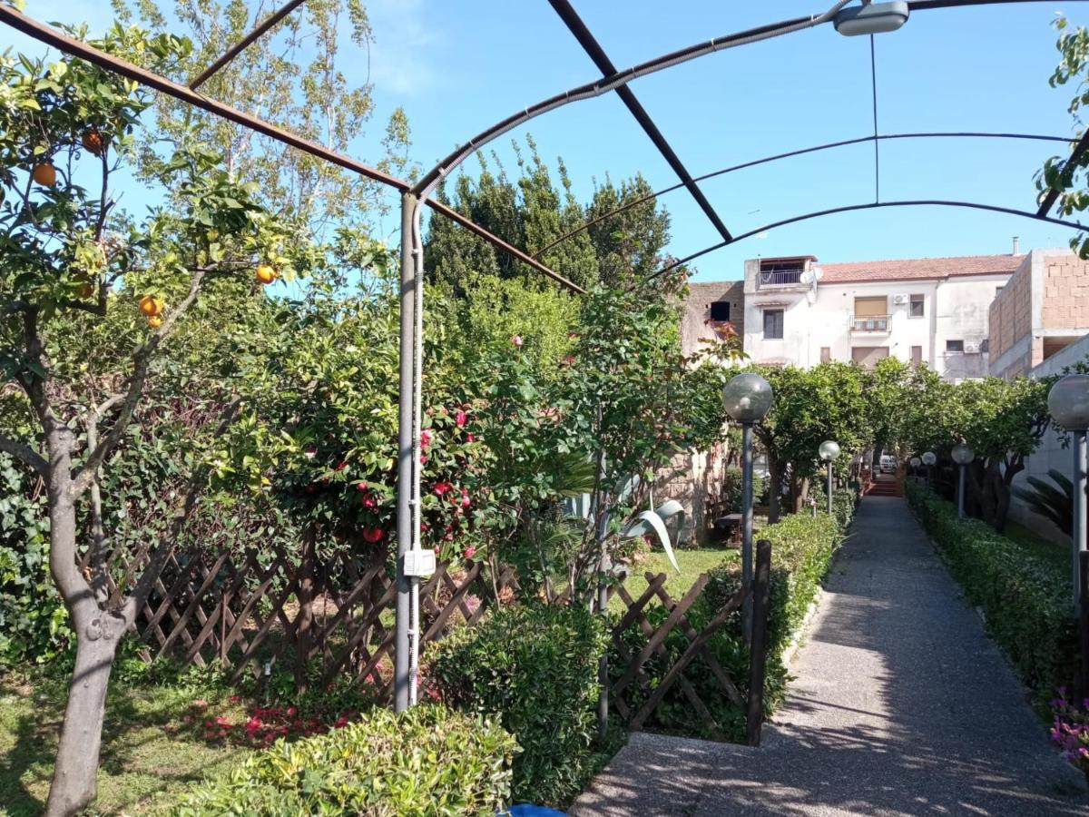 Residenza Caserta Sud - Appartamento Con Giardino Eksteriør billede